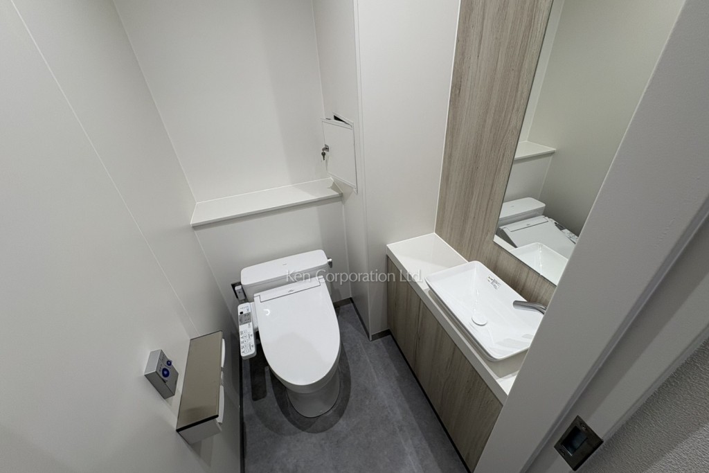 GINZAカムイビル