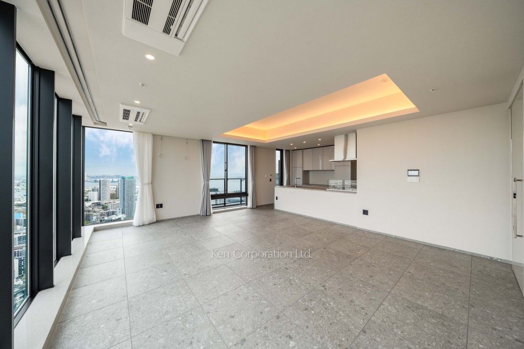 THE YOKOHAMA FRONT TOWER