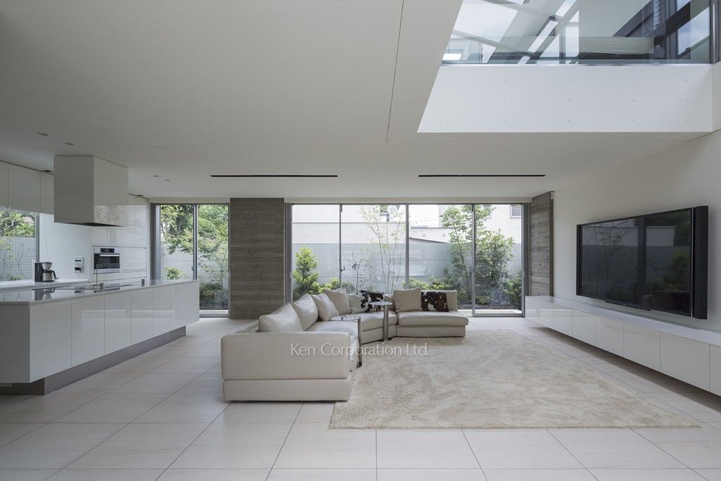 西原愛車と住まう邸宅