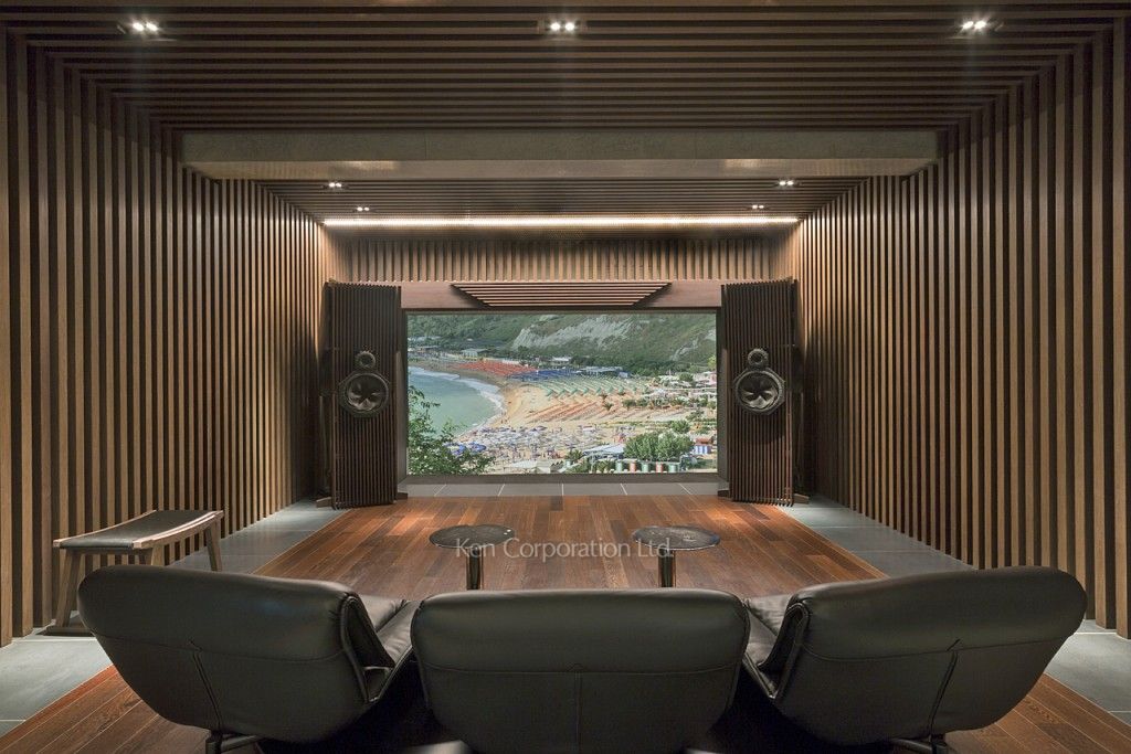 西原愛車と住まう邸宅