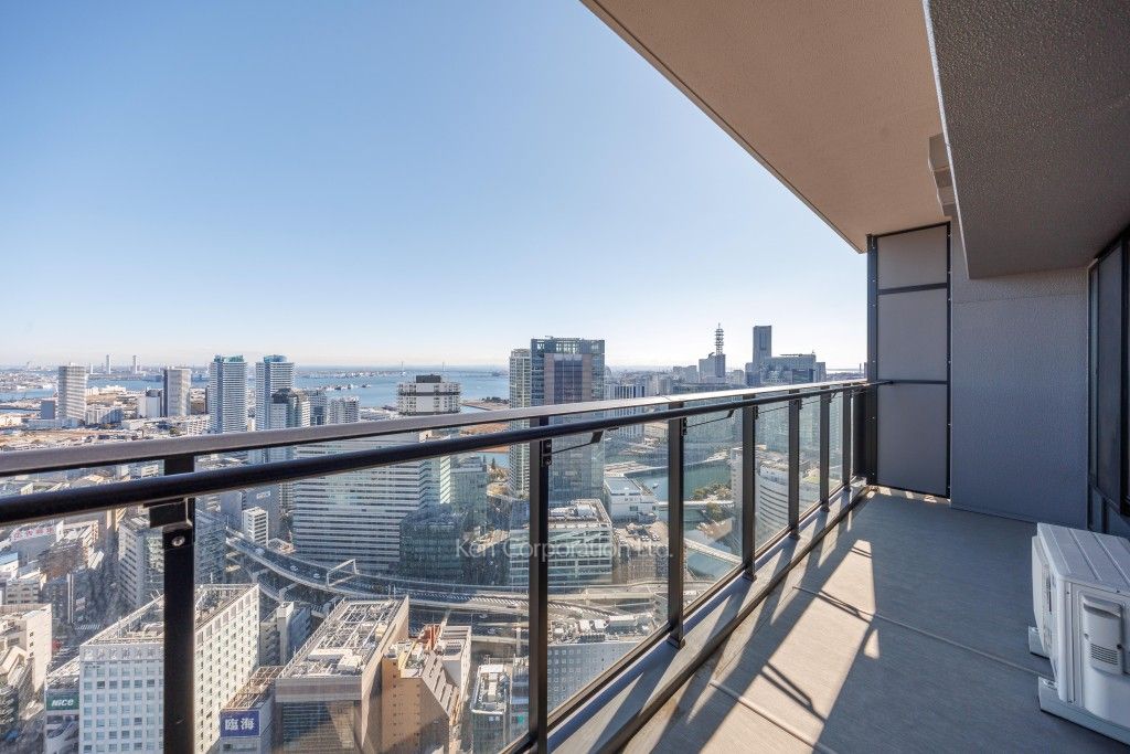 THE YOKOHAMA FRONTTOWER