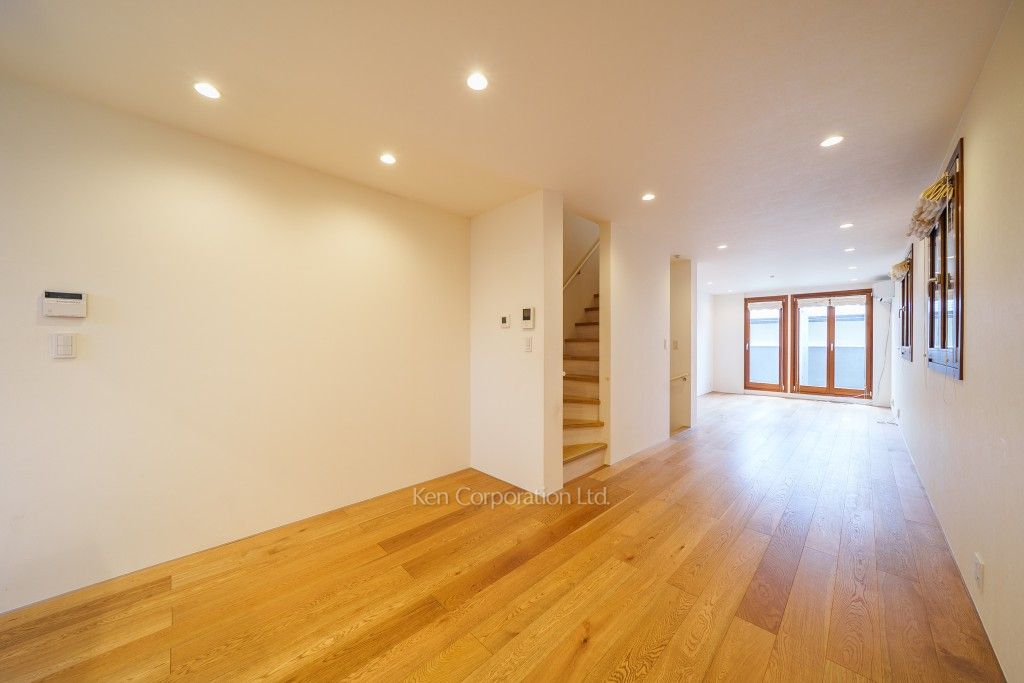 羽根木2丁目戸建て 2LDK+S