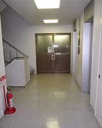 エレベーターホールbefore