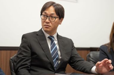 自由が丘支店　支店長 尾関友康氏